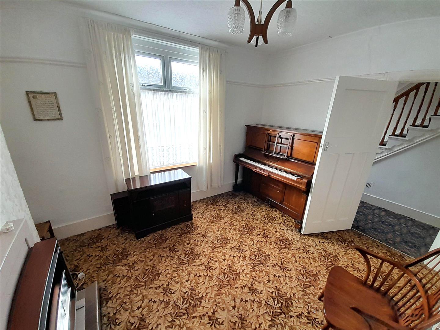 Llwynhendy Road, Llanelli, SA14 9HR